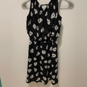 MAURICES dress with key hole, size XS (fits like S), black with white flowers
